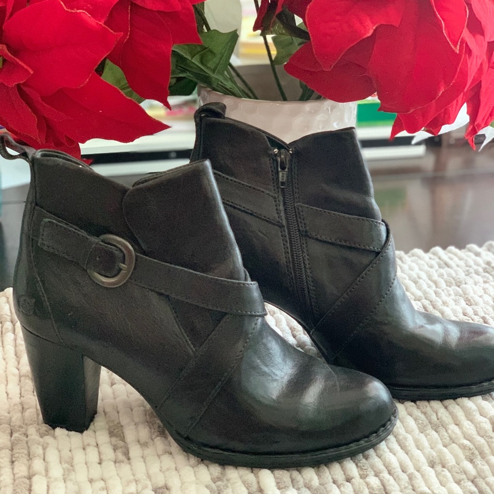 Leather women's high heel boots